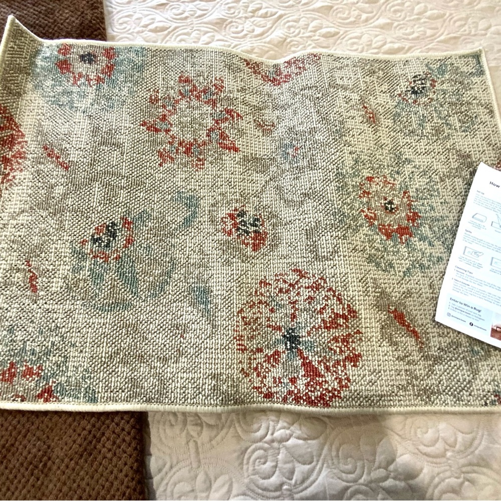 Rug-NWT